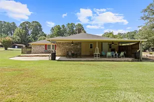 1016 Camillia St, Gilmer, TX 75644 - Photo 32