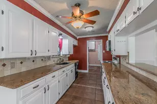 5828 Westcrest Dr W, Edgecliff Village, TX 76134 - Photo 12