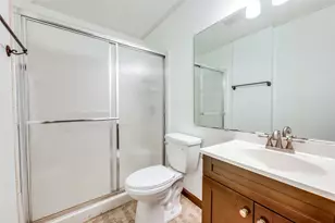 412 Hollyhill Ln, Denton, TX 76205 - Photo 18