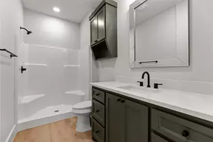 100 Arthur Ave, McGregor, TX 76657 - Photo 14