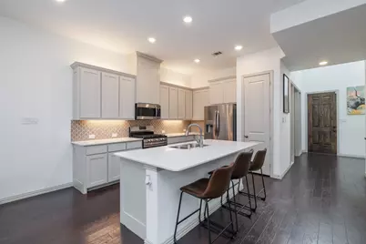 1305 Birds Fort Trail, Arlington, TX 76005 - Photo 10