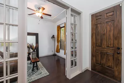 1305 Birds Fort Trail, Arlington, TX 76005 - Photo 4