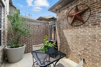 1305 Birds Fort Trail, Arlington, TX 76005 - Photo 36