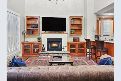 1002 Hoylake Court, Ennis, TX 75119 - Photo 4