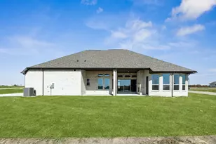 121 Swan Lake Dr, Waxahachie, TX 75165 - Photo 32