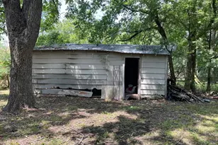 939 SE 12th St, Paris, TX 75460 - Photo 10