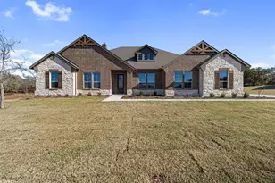 140 Oak Grv Wy, Springtown, TX 76082 - Photo 2