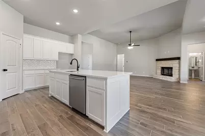 140 Oak Grove Way, Springtown, TX 76082 - Photo 14