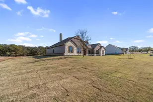 140 Oak Grv Wy, Springtown, TX 76082 - Photo 4