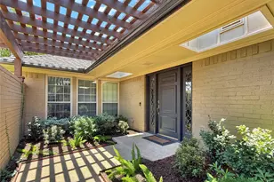 13027 Harkness Dr, Dallas, TX 75243 - Photo 6