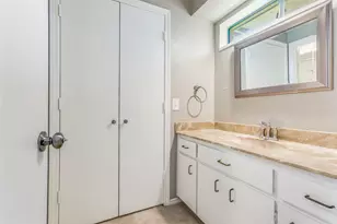 13027 Harkness Dr, Dallas, TX 75243 - Photo 32