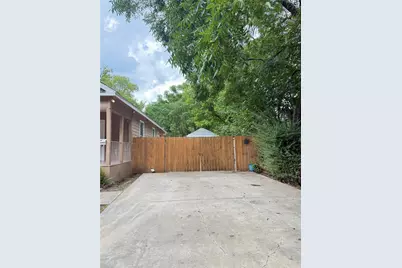 605 E Hickory Street, Kaufman, TX 75142 - Photo 16