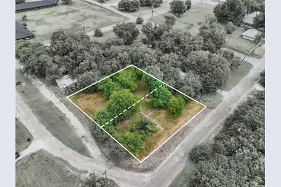 304 W Cleveland Avenue, Whitney, TX 76692 - Photo 2