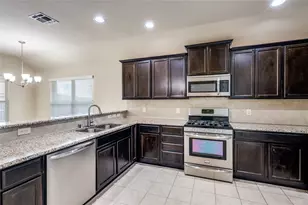 1028 Lake Woodland Dr, Little Elm, TX 75068 - Photo 10