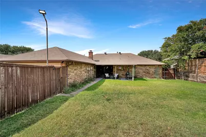 1712 Rosemeade Circle, Carrollton, TX 75007 - Photo 30