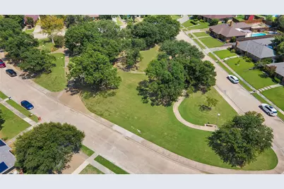 1712 Rosemeade Circle, Carrollton, TX 75007 - Photo 32