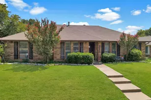 1712 Rosemeade Cir, Carrollton, TX 75007 - Photo 2