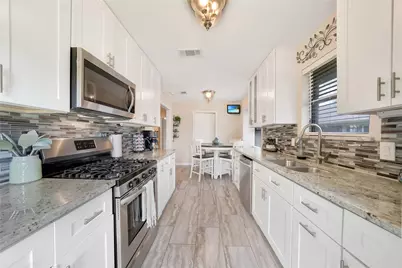 1712 Rosemeade Circle, Carrollton, TX 75007 - Photo 14