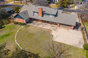 1421 Westover Ln, Westover Hills, TX 76107 - Photo 4