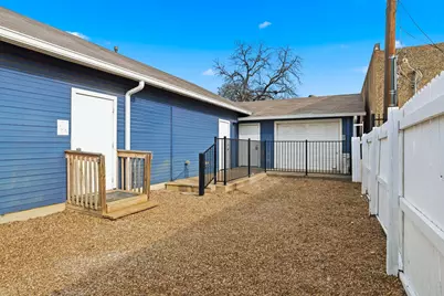 516 N Locust Street, Denton, TX 76201 - Photo 32