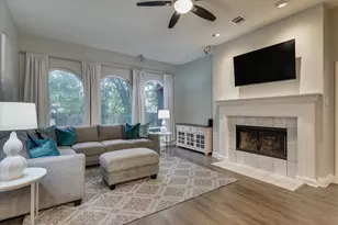 1717 Parkwood Dr, Grapevine, TX 76051 - Photo 4