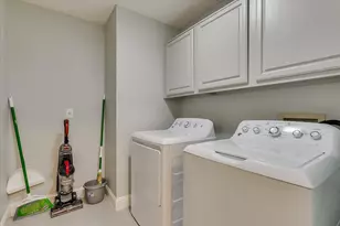 1717 Parkwood Dr, Grapevine, TX 76051 - Photo 18