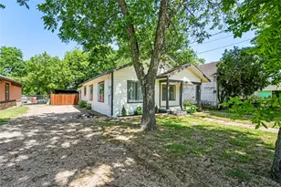 810 S Tyler St, Dallas, TX 75208 - Photo 2