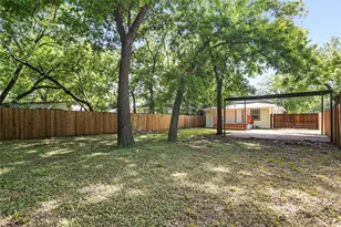 810 S Tyler St, Dallas, TX 75208 - Photo 20