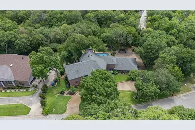 401 Canyon Creek Trail, Fort Worth, TX 76112 - Photo 32