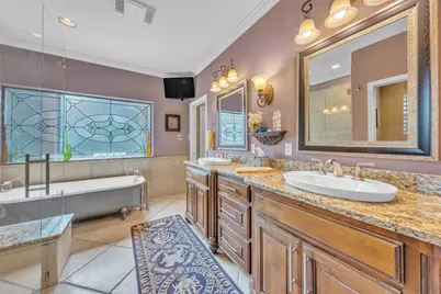 401 Canyon Creek Trail, Fort Worth, TX 76112 - Photo 12