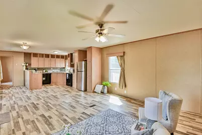 6631 Dayla Court, Granbury, TX 76049 - Photo 4