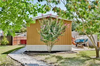 6631 Dayla Court, Granbury, TX 76049 - Photo 12