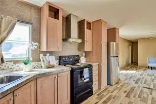 6631 Dayla Ct, Granbury, TX 76049 - Photo 8