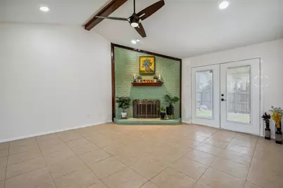 1138 Southwood Court, Lewisville, TX 75067 - Photo 2