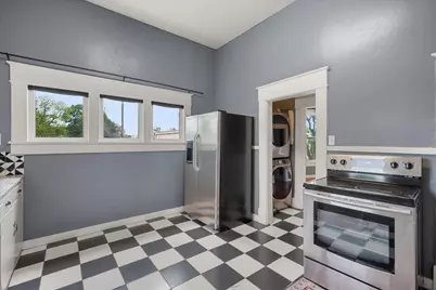 607 W Brown Street, Ennis, TX 75119 - Photo 10