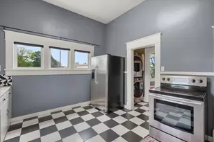 607 W Brown St, Ennis, TX 75119 - Photo 10