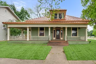 607 W Brown St, Ennis, TX 75119 - Photo 1