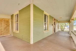 607 W Brown St, Ennis, TX 75119 - Photo 8