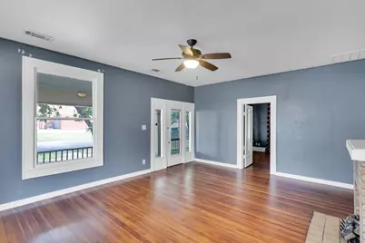 607 W Brown Street, Ennis, TX 75119 - Photo 12