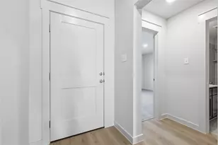 127 John Laurens Dr, Venus, TX 76084 - Photo 2