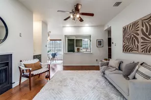 218 N Beacon St, Dallas, TX 75214 - Photo 2