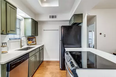 218 N Beacon Street #102, Dallas, TX 75214 - Photo 4