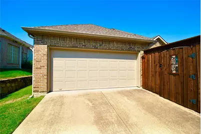 404 Rainier Street, DeSoto, TX 75115 - Photo 8