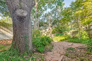 3840 Edgewater Dr, Bedford, TX 76021 - Photo 32