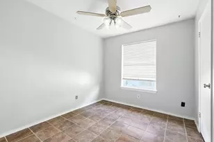 1516 W Seventh St, Irving, TX 75060 - Photo 12