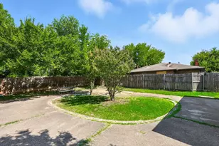 1516 W Seventh St, Irving, TX 75060 - Photo 18