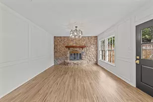 1804 Bluebonnet Dr, Fort Worth, TX 76111 - Photo 14