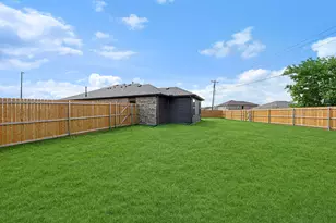 6604 Pattison Ln, Greenville, TX 75402 - Photo 12