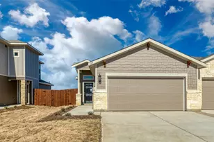 609 Fallow Dr, Venus, TX 76084 - Photo 2