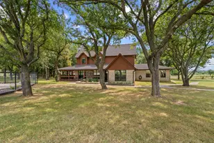 4421 County Rd 1202, Cleburne, TX 76031 - Photo 24